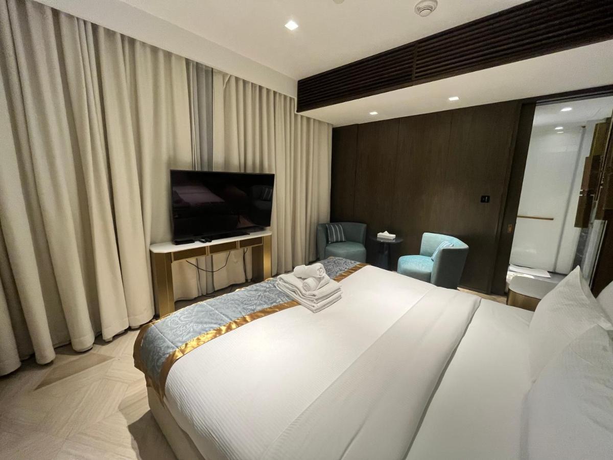 Five Palm Jumeirah - 2 Bedrooms & Maid Room In A Splendid Resort - Modernlux Dubaj Kültér fotó