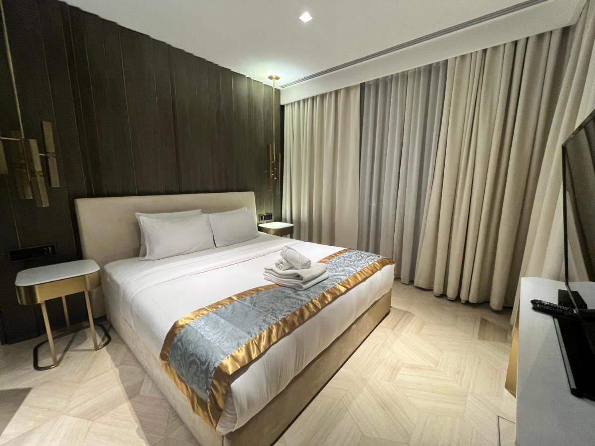 Five Palm Jumeirah - 2 Bedrooms & Maid Room In A Splendid Resort - Modernlux Dubaj Kültér fotó