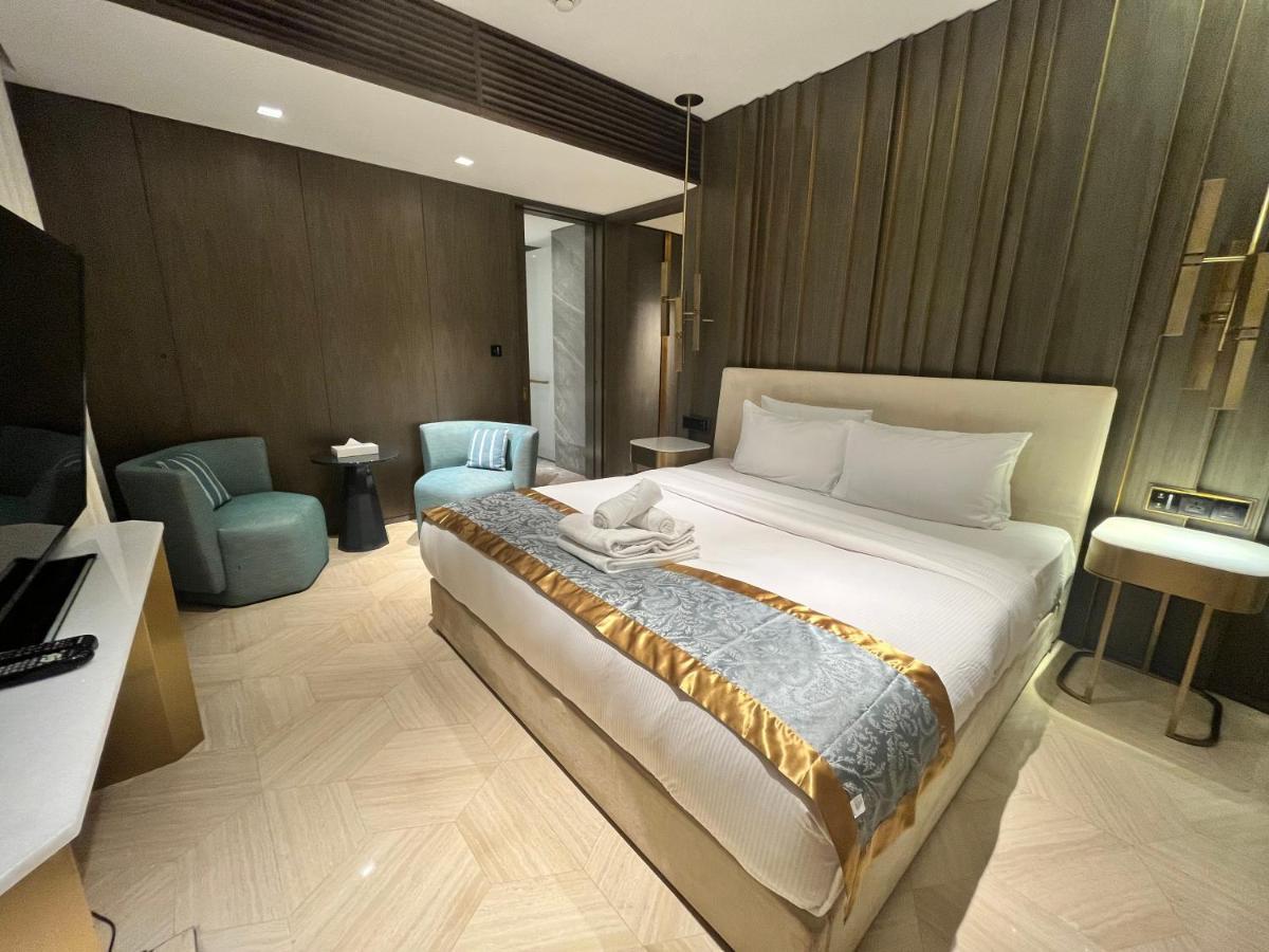 Five Palm Jumeirah - 2 Bedrooms & Maid Room In A Splendid Resort - Modernlux Dubaj Kültér fotó