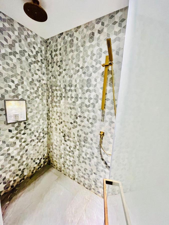 Five Palm Jumeirah - 2 Bedrooms & Maid Room In A Splendid Resort - Modernlux Dubaj Kültér fotó